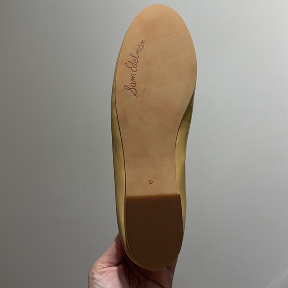 Sam Edelman Flats with Classic Silhouette and Bow Detail - Picture 6 of 7